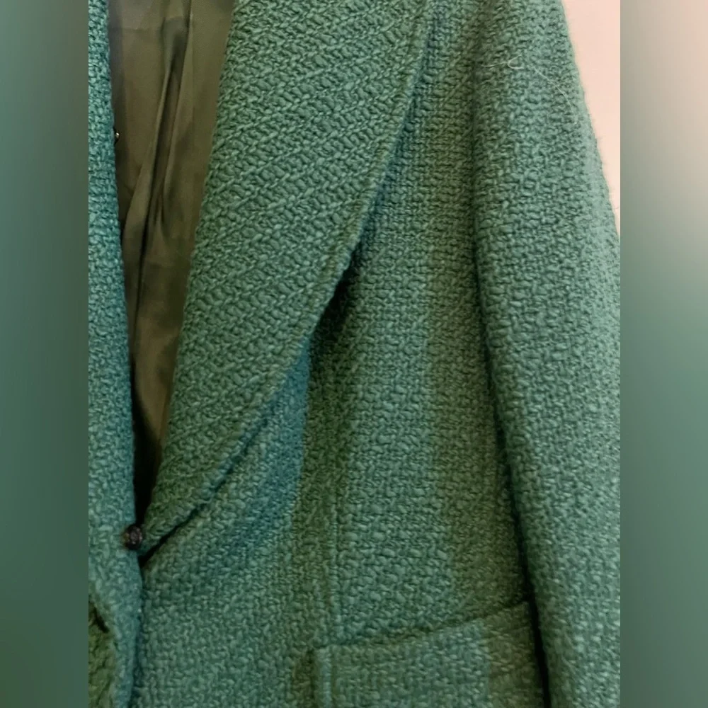 Zara Green Blazer with Wide Lapels and Textured Fabric removable fur coat - Picture 2 of 9